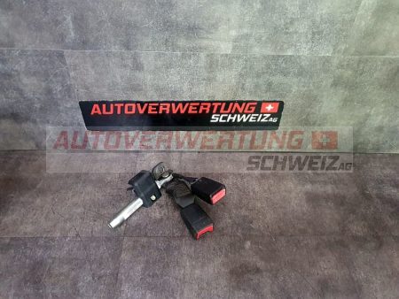 95018 GURTSSCHLOSS HINTEN MITTE MERCEDES BENZ C