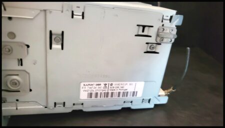 3C8 035 190 Radio VW – Bild 3