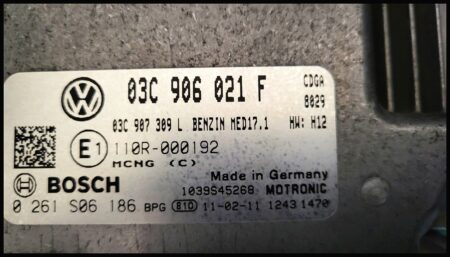 03C906021F / 0261S06186  MOTORSTEUERGERÄT VW TOUARN 1T – Bild 2